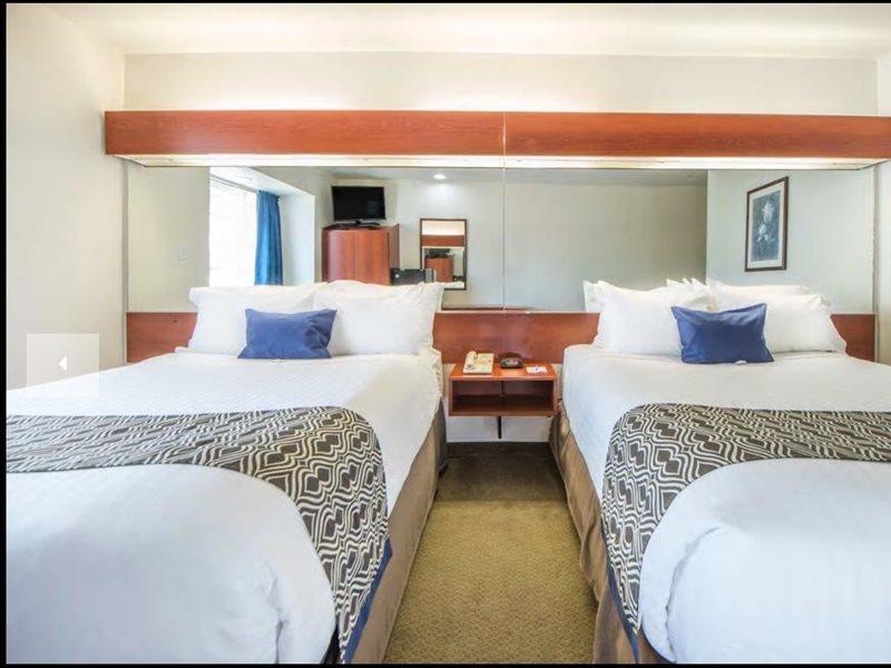 Microtel Inn And Suites By Wyndham Miami Ok Eksteriør billede