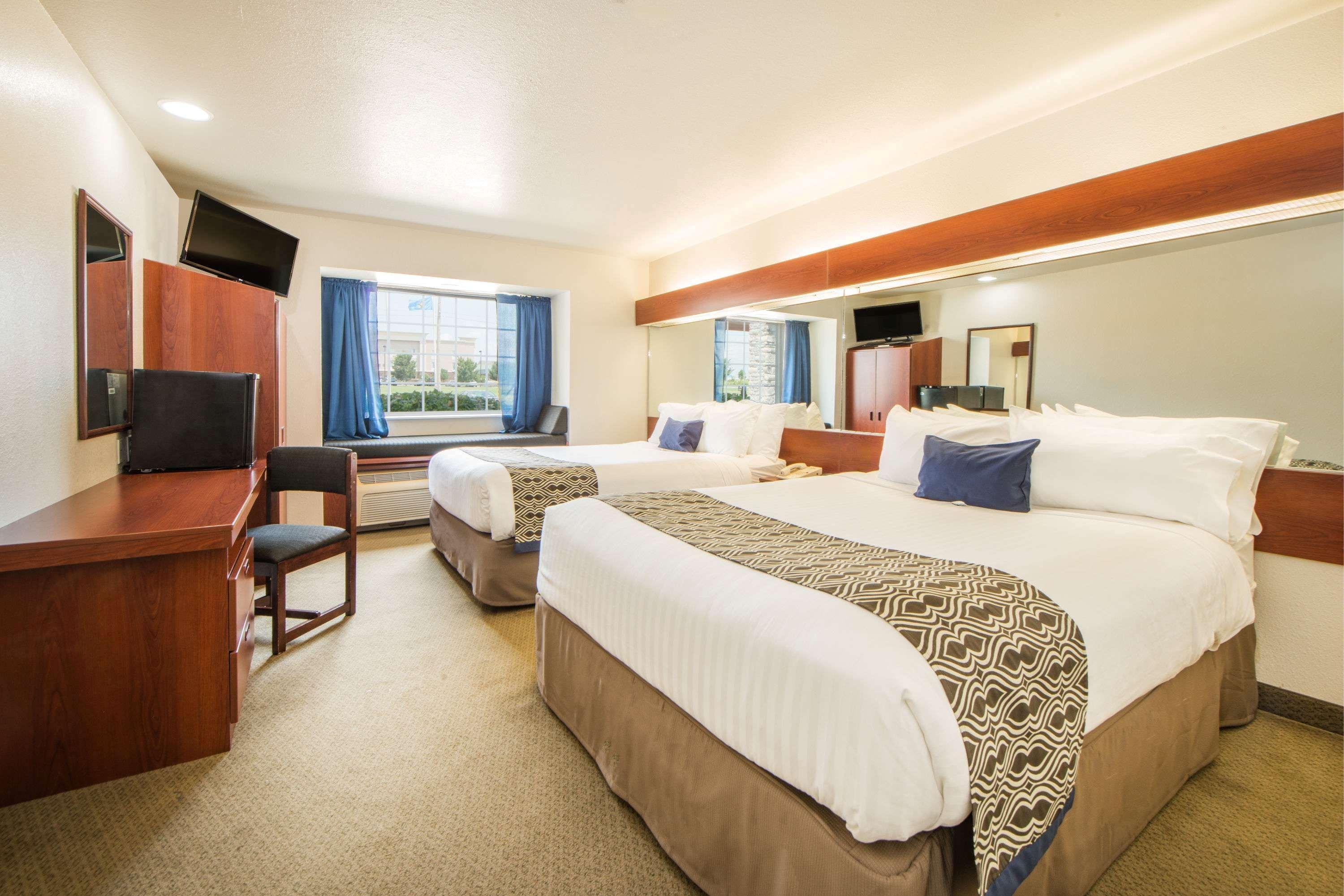 Microtel Inn And Suites By Wyndham Miami Ok Eksteriør billede
